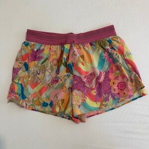 Janji 3” AFO Middle Short in Pink Floral size Small
